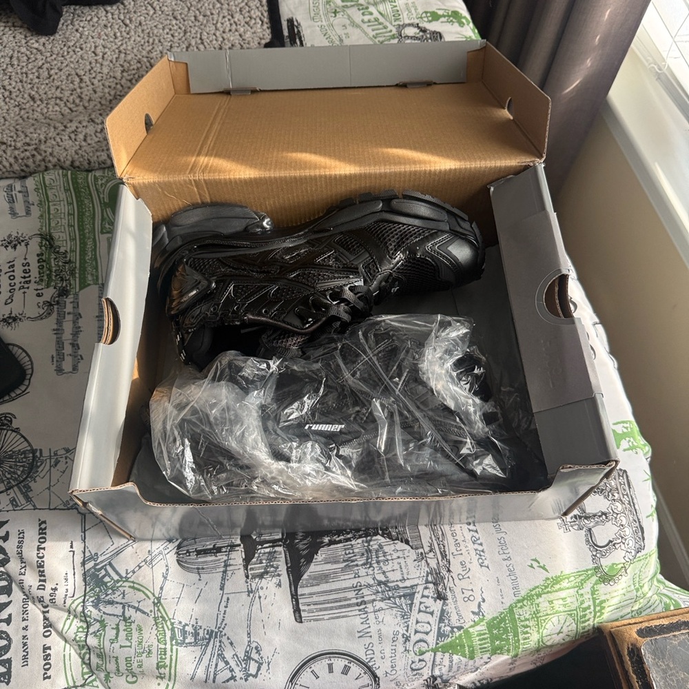 Balenciaga Men's Black Athletic Shoes